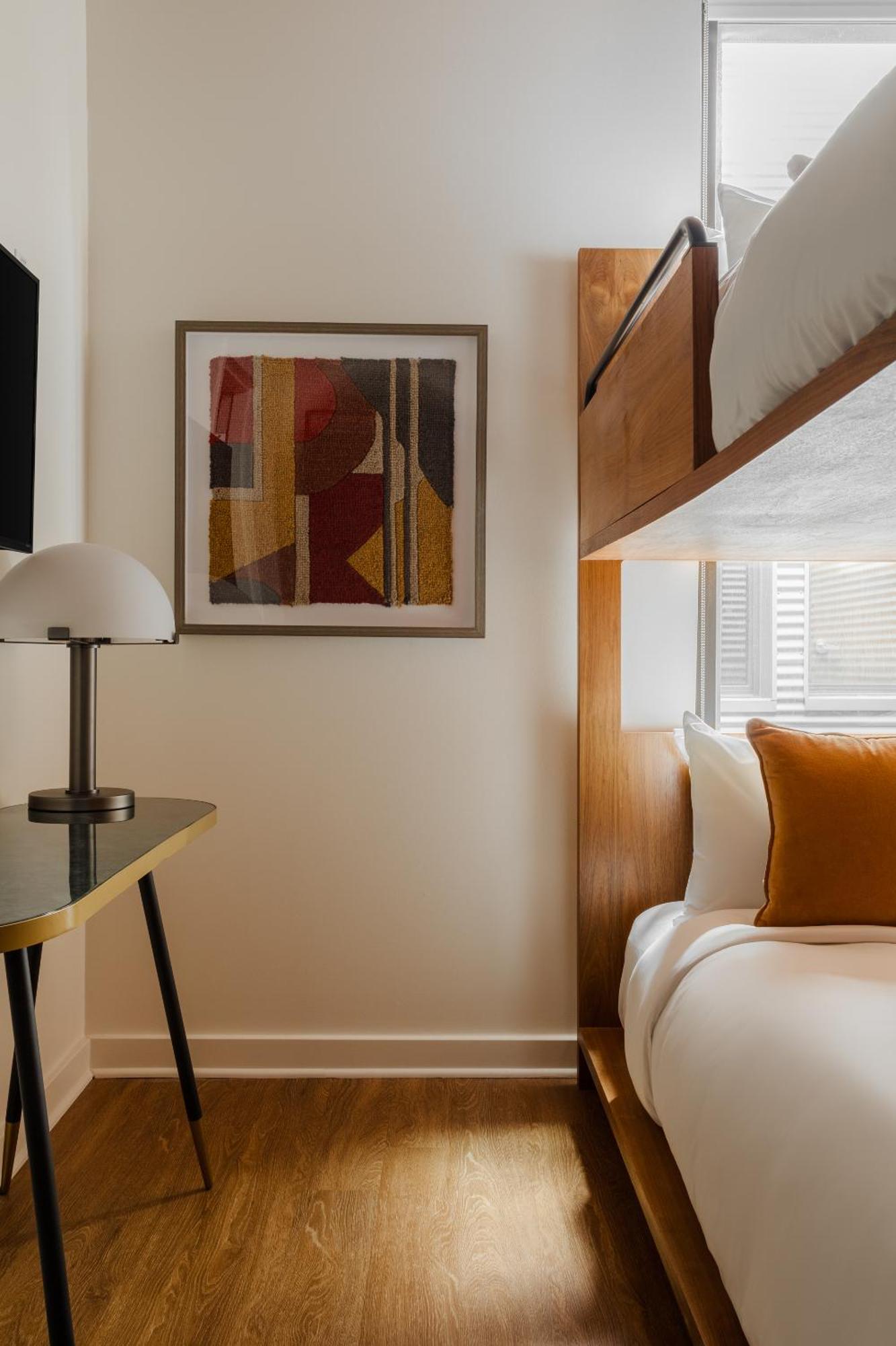 Found Hotel Chicago River North Экстерьер фото