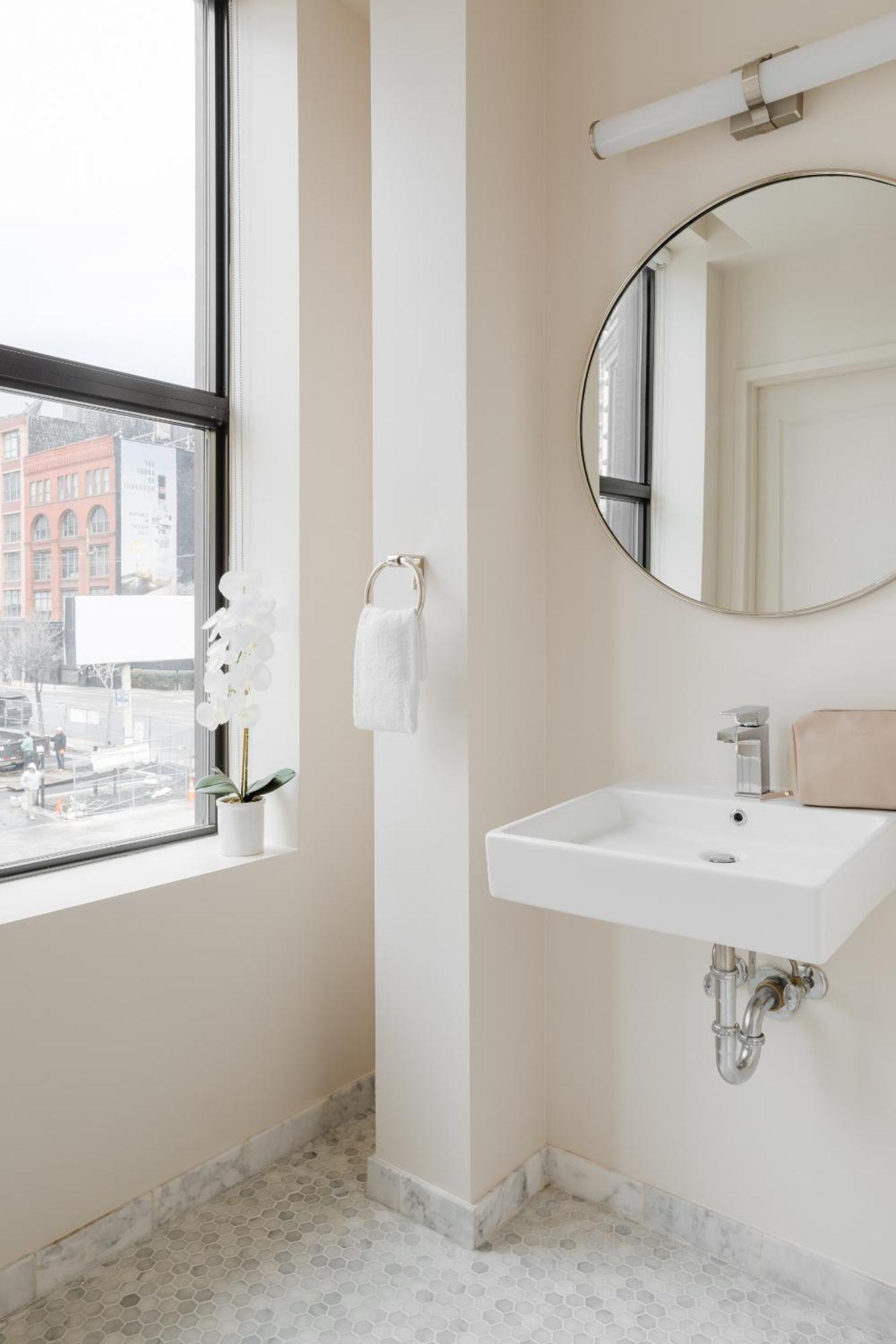 Found Hotel Chicago River North Экстерьер фото