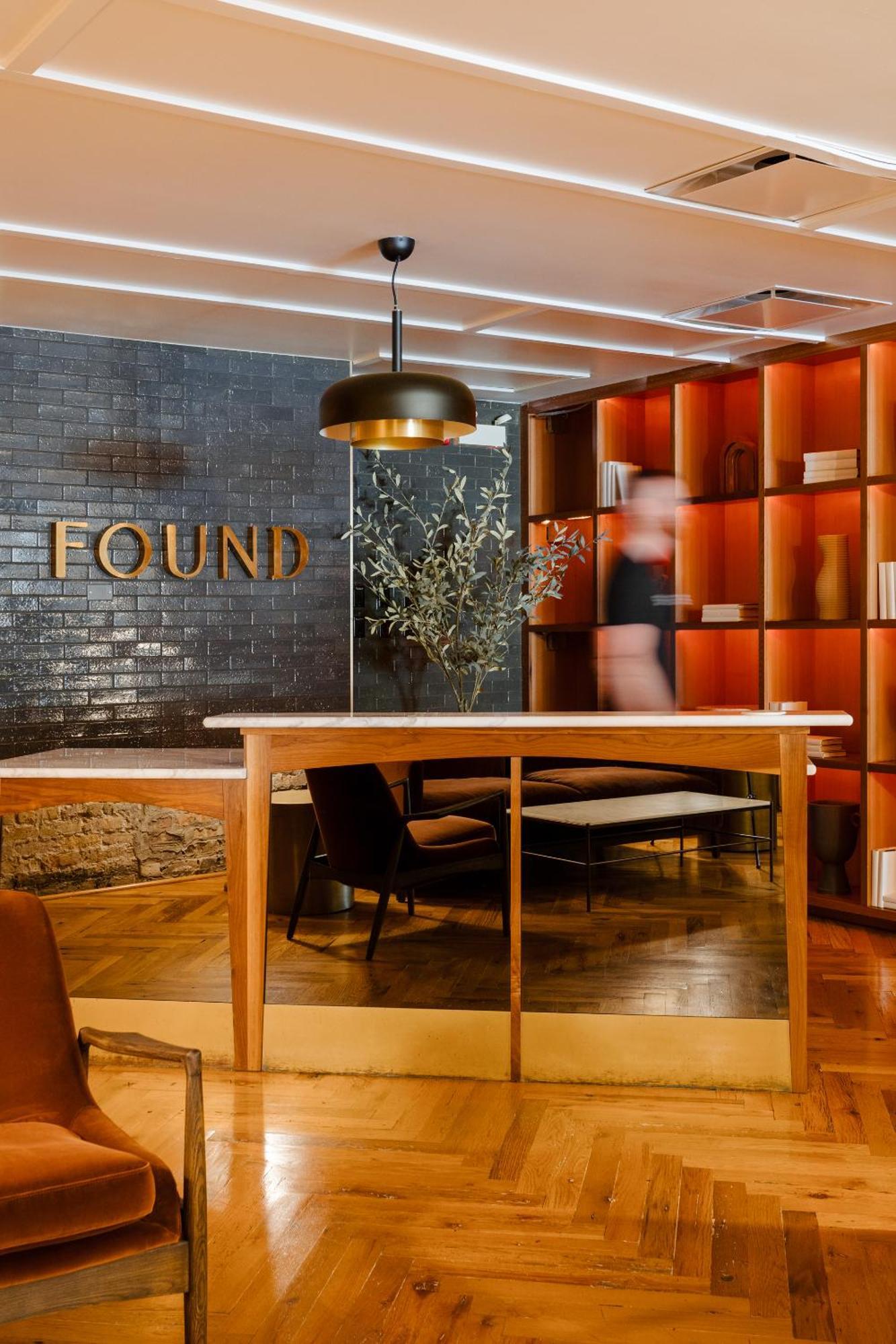 Found Hotel Chicago River North Экстерьер фото